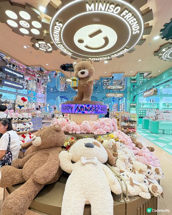 深圳MINISO FRIENDS-兩層高的巨型IP樂園