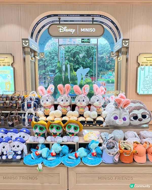 深圳MINISO FRIENDS-兩層高的巨型IP樂園
