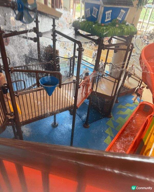 海洋公園Water world 好正 ！ 大人小朋友都玩到唔...