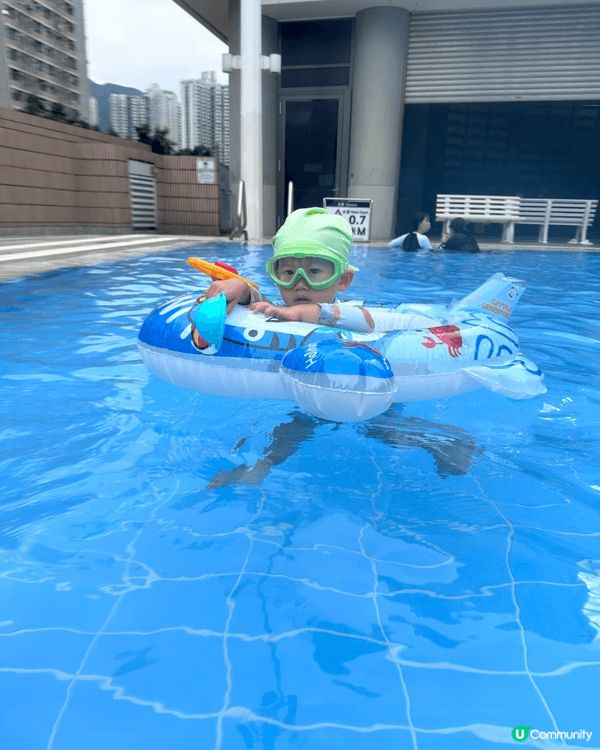 我最喜歡和仔仔一起去不同地方打卡！夏天的話當然首選玩水啦！海...