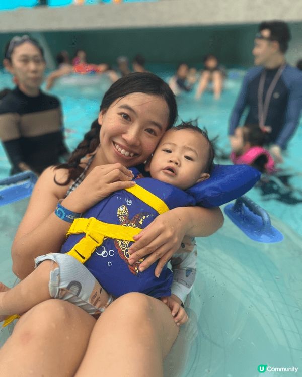 我最喜歡和仔仔一起去不同地方打卡！夏天的話當然首選玩水啦！海...