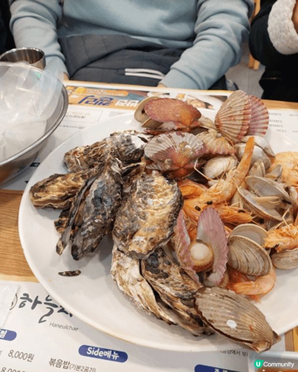 韓國街邊有錢幣芝士餅，超好食，去了海鮮市場食蟹及其他海鮮，真...