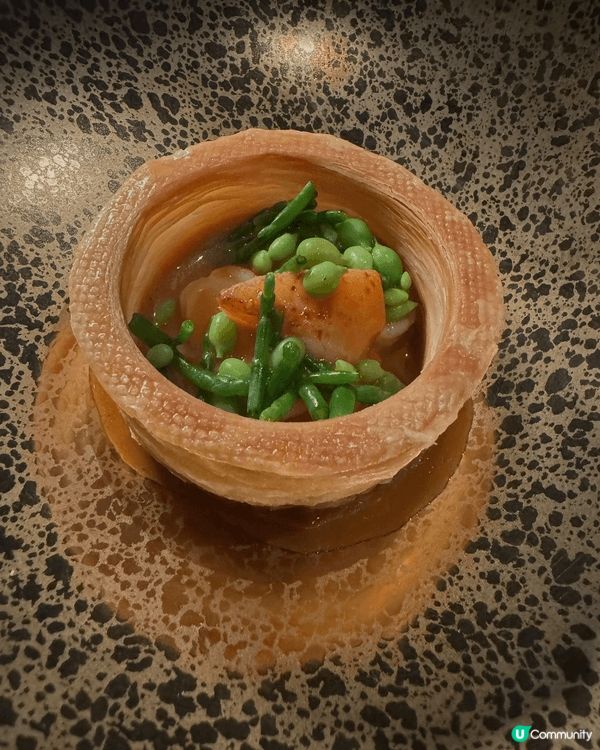 呢日喺尖沙咀望住維港海景晚餐食咗呢一間米芝蓮一星餐廳