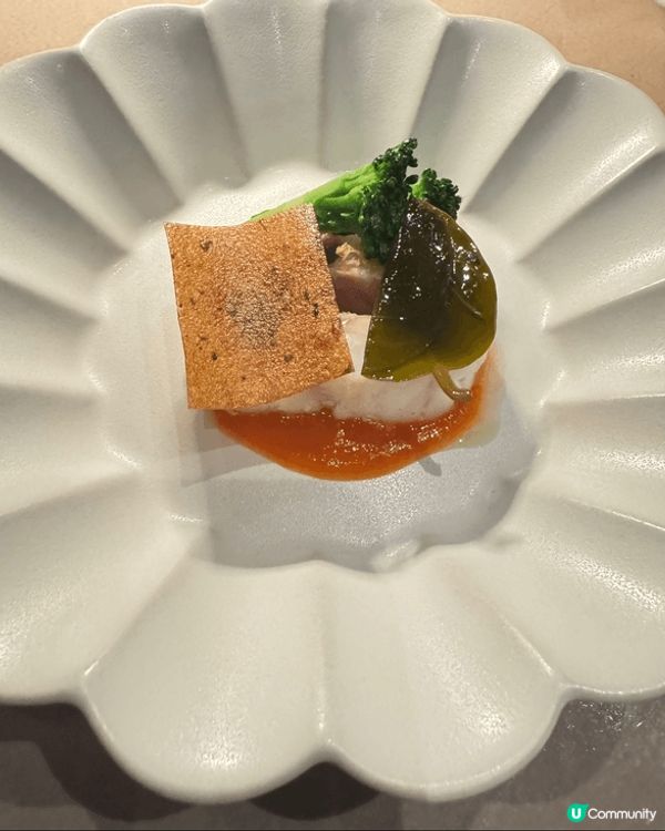 呢日喺尖沙咀望住維港海景晚餐食咗呢一間米芝蓮一星餐廳