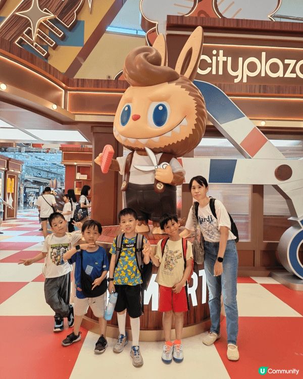 帶兒童之家的小朋友到香港各地遊覽