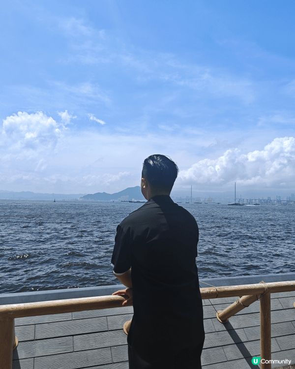 头三张图片，就系系我，准备入去奥海城的电影院，睇反斗奇兵五。...