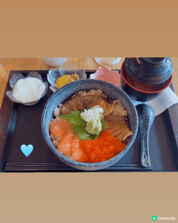 第一張日本菜，店名:花見山下，有剌身同生蠔，仲有生啤飲，又有...