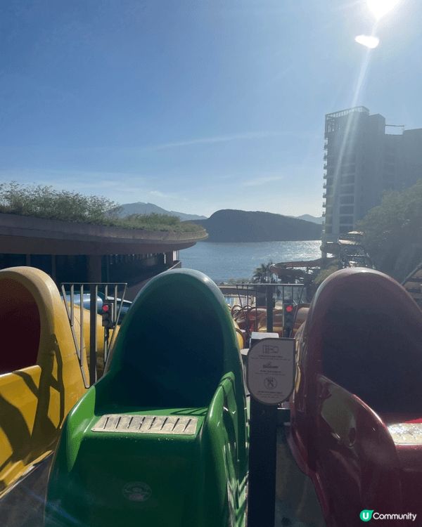 上年去過海洋公園水上樂園，真係刺激又好玩，希望可以繼續今年夏...