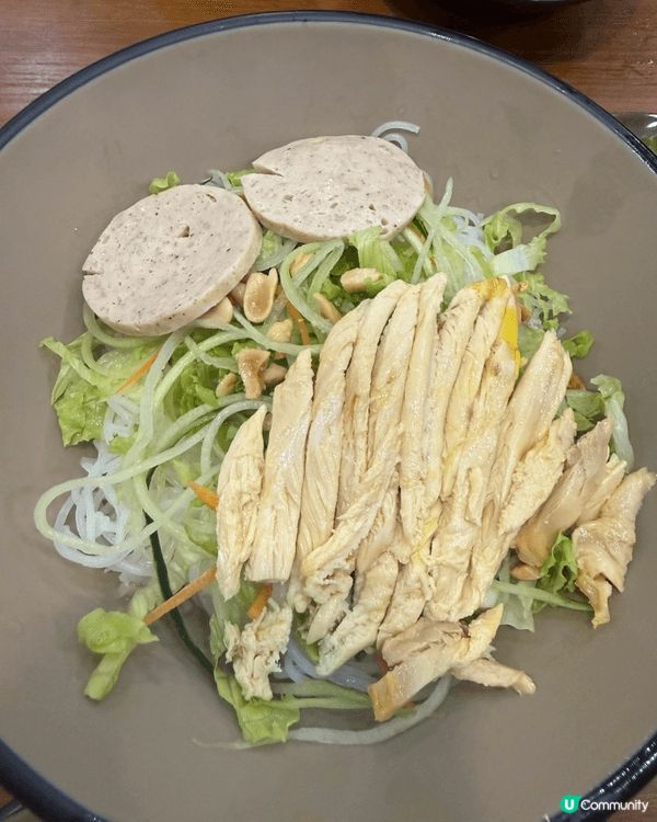 今日去咗紅磡泰叻食下午茶啲嘢食好有驚喜而且性價比高，炒通菜用...
