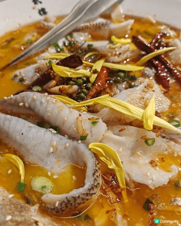 深圳蓮塘貳樓餐廳,有火鍋有小菜，人均100港元 最近出咗個豬...