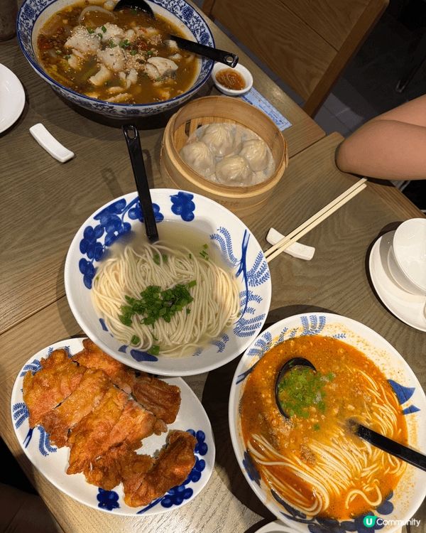 上海姥姥-擔擔麵好味，小籠包都唔錯