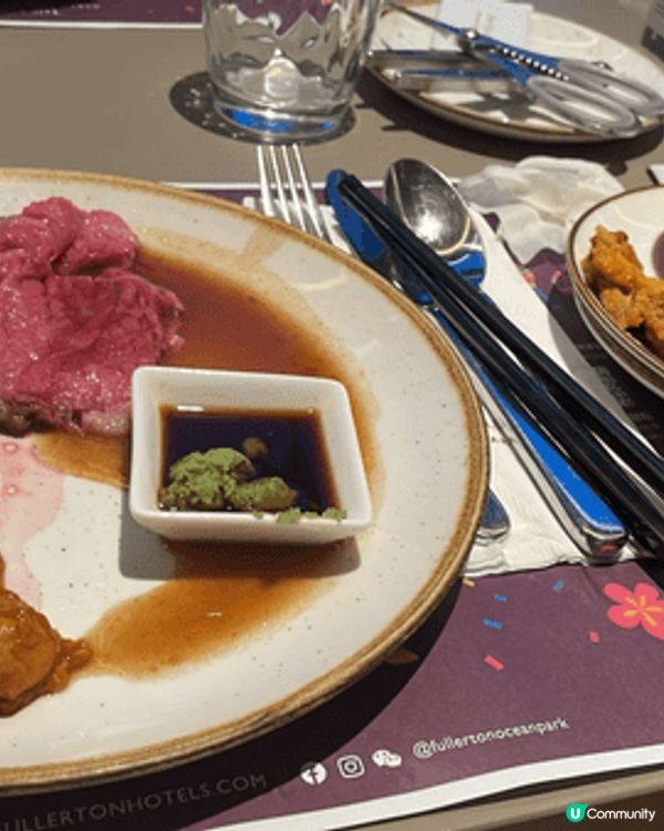 同朋友去富麗敦酒店食自助晚餐慶生。雖然款式唔多，但勝在海洋非...