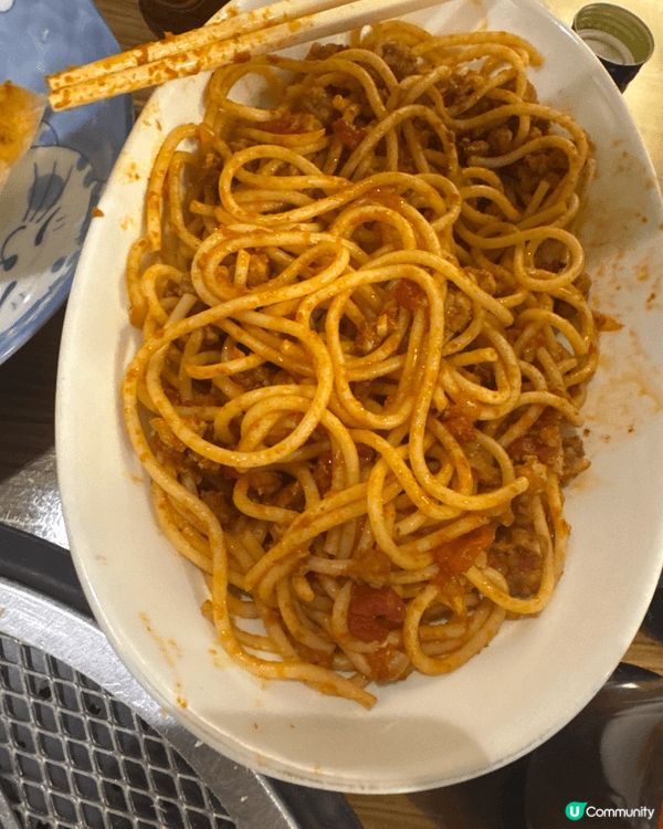 披薩（Pizza）源自義大利拿坡里，是一種將發酵麵團製成薄餅...
