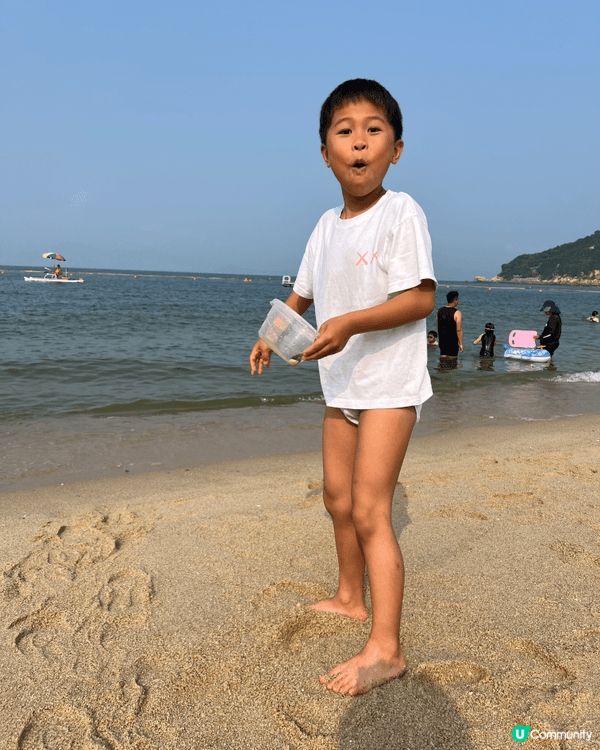 上個週末，膽大過人的Ayrton和媽媽一起到住於長沙灣的小小...