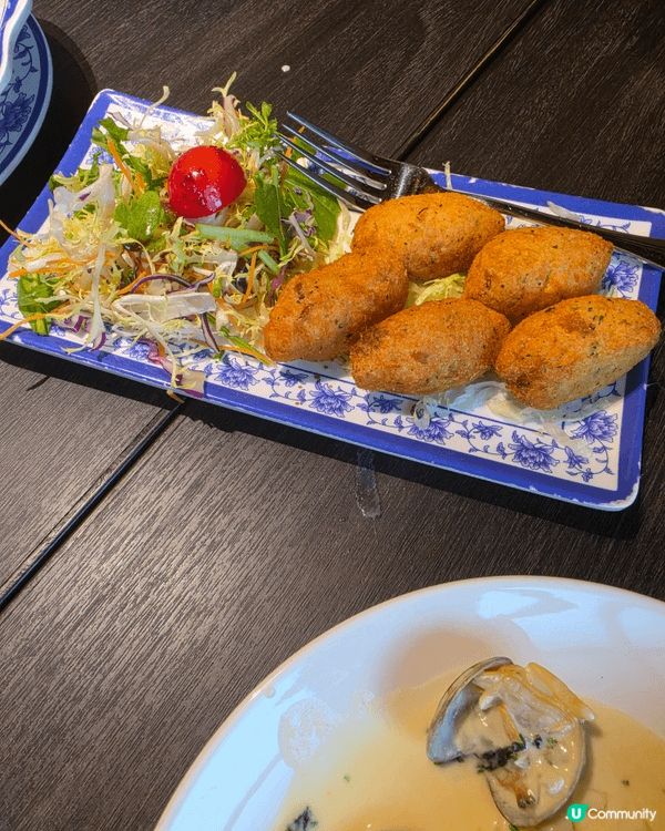 澳門官也街蒲國菜，有海鮮會飯海鮮超新鮮，豬手飯豬皮很脆，馬加...