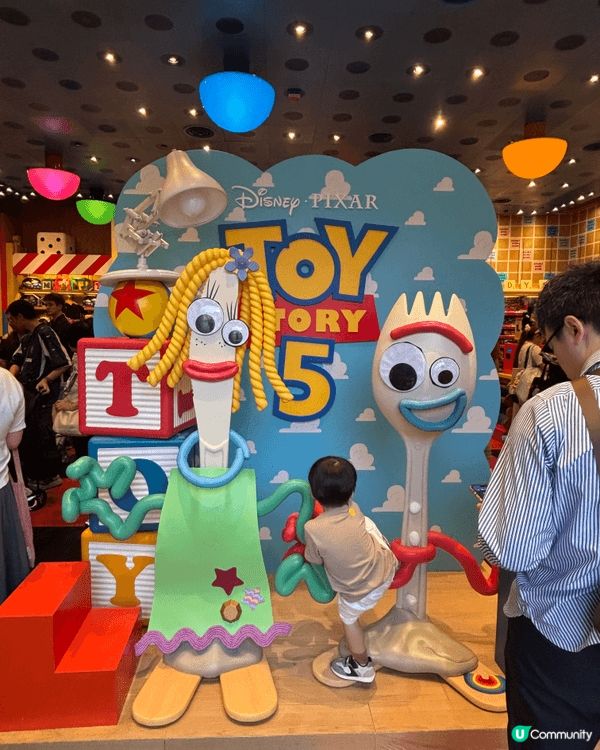 去咗香港迪士尼反斗奇兵5 主題園區喇！一踏入去真係好似縮細咗...