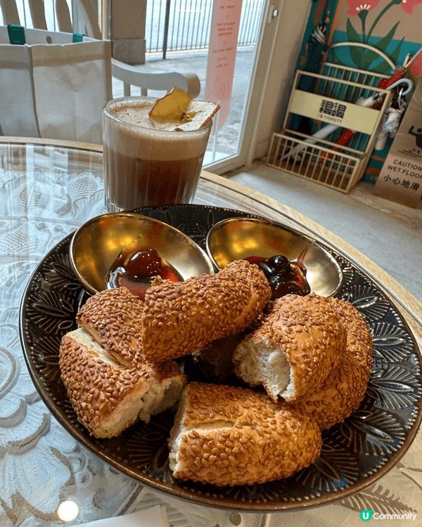 這間 cafe  - I’m Thirsty 位於長沙灣，餐...