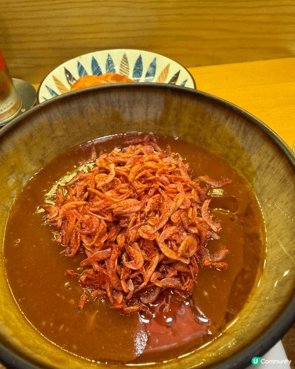 都屋神匠店舖細細間，但五臟俱全，日式簡約風格，木質吧枱同個人...
