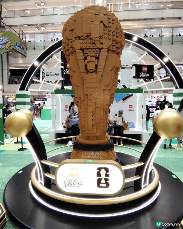 我會香港周圍去打卡, 沙田世界盃、中環畫展, 又會北上同朋友...