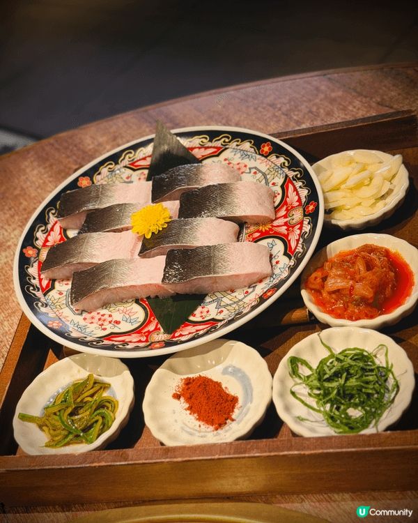 招牌燒肉拼盤上•九宮格（有一口牛、韓式護心肉、厚切牛舌芯、和...