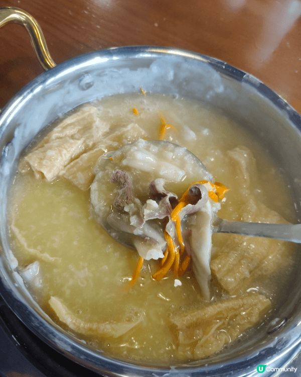同老公嚟到珠海，今日嘅早午餐真係超豐盛！來到《海鮮嫂餐廳》，...
