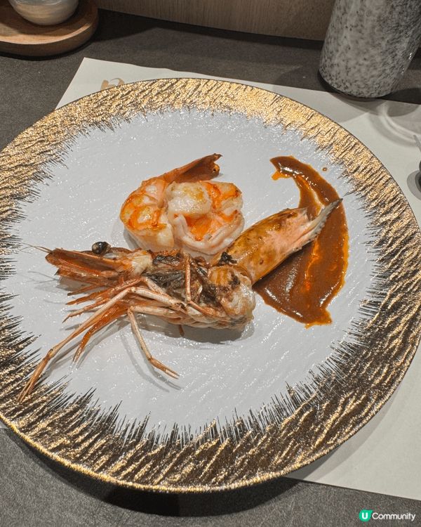 位於尖沙咀海港城日日鐵板燒，他家餐廳不但可以看到美麗的維多利...