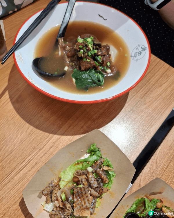 紅磡近黃埔的笨大碗牛肉湯麵湯底濃厚牛肉美味
