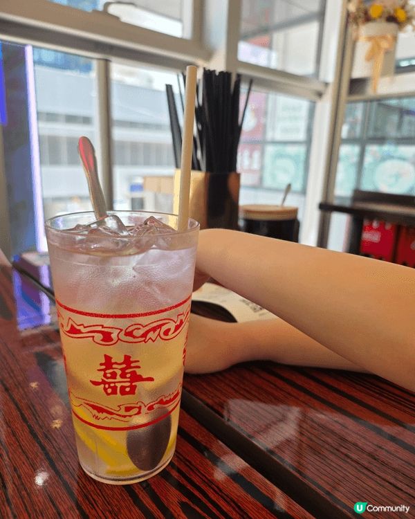 經常經過這店的門口都好想睇吓有什麼好食