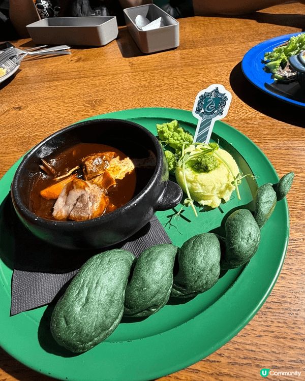 日本哈利波特館，場景令人嘆為觀止，館內食物有驚喜！ 不知不覺...
