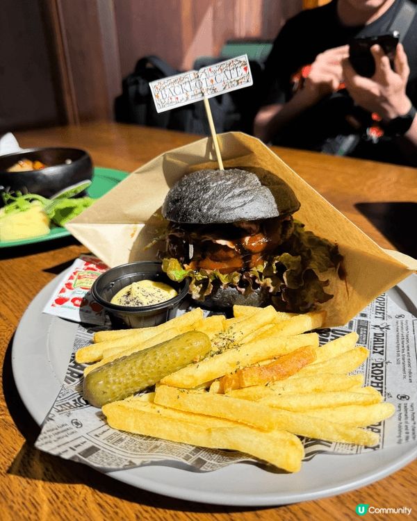 日本哈利波特館，場景令人嘆為觀止，館內食物有驚喜！ 不知不覺...