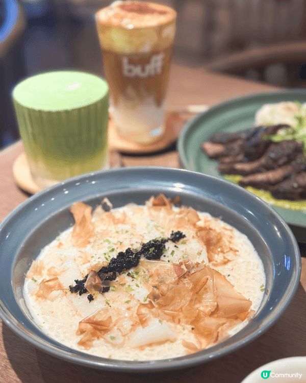 鰂魚涌地鐵站行幾分鐘就到嘅coffee shop☕️