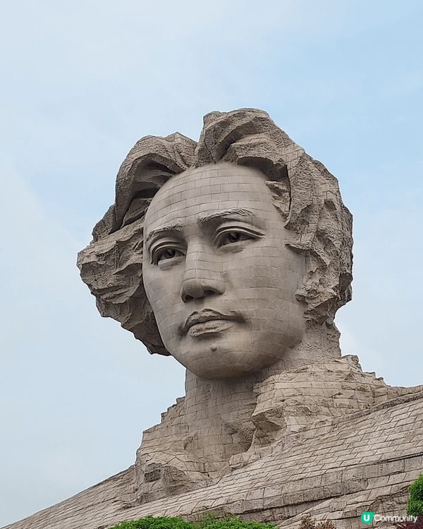 湖南長沙橘子洲，必看毛澤東藝術雕塑，島上環境清幽，設有步行道...