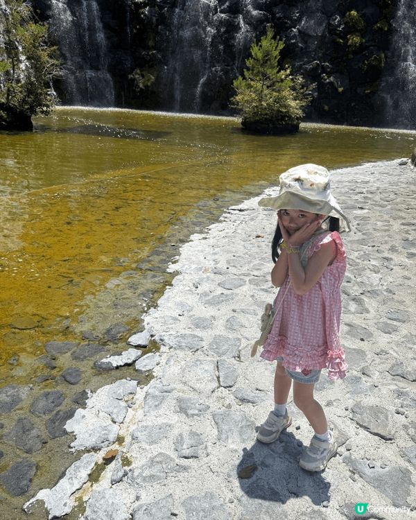 日本山梨縣睇富士山唔係淨係冬天先啱嘅，就好似呢個「花之都公園...