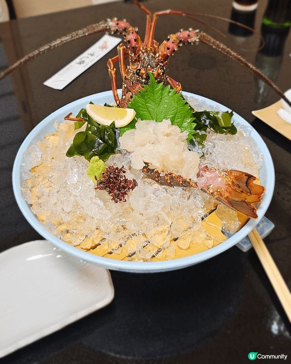 夏天緊係要食刺身！凍凍地！入口特別好食！尤其係龍虾刺身！又爽...