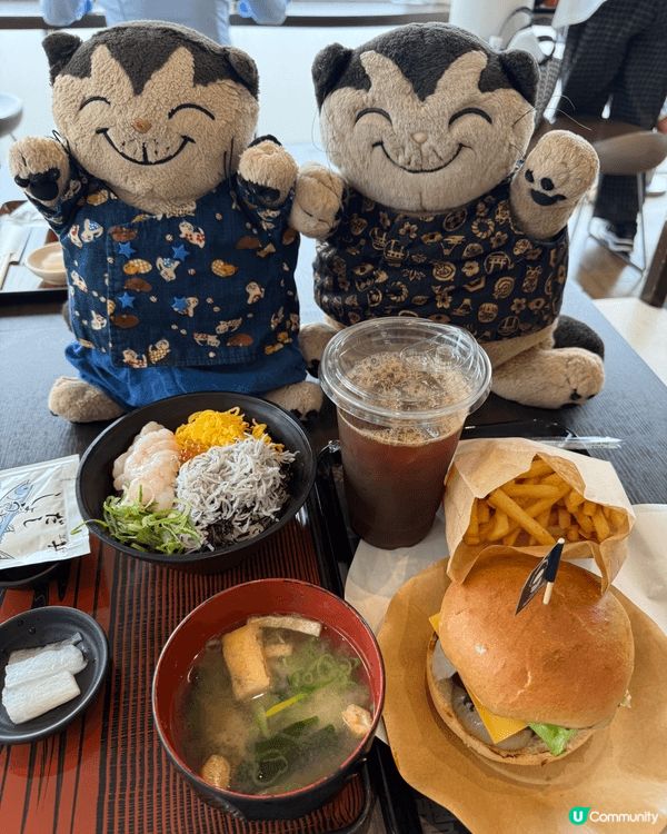 夏之淡路島，丼飯加漢堡。