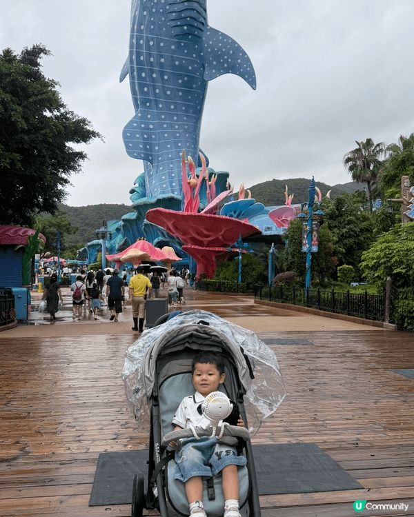 我哋放假帶咗2個仔仔去珠海海洋王國玩
