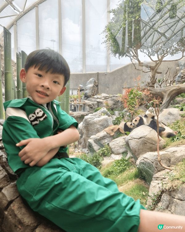 夏天梗係去香港海洋公園啦，由朝玩到晚無悶場，朝早先參加夏日歷...