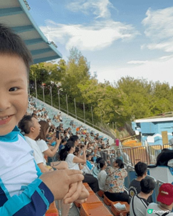 夏天梗係去香港海洋公園啦，由朝玩到晚無悶場，朝早先參加夏日歷...