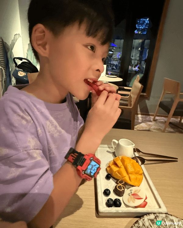 夏天梗係去香港海洋公園啦，由朝玩到晚無悶場，朝早先參加夏日歷...