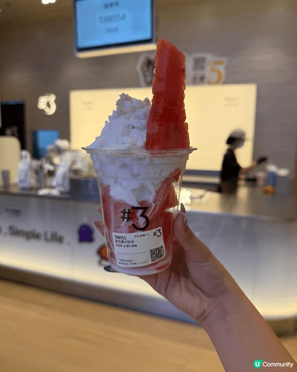 暑假去了海豐旅行，海丰很多特產，晚上我們去了吃一間燒烤，非常...