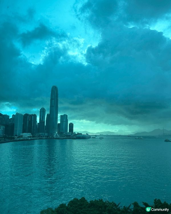 香港是食、買、玩的好地方。