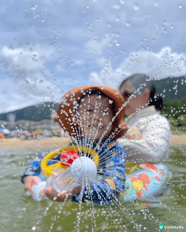 是關於陽光、水花與無盡的笑聲：我們的夏日親水回憶！記得當天上...