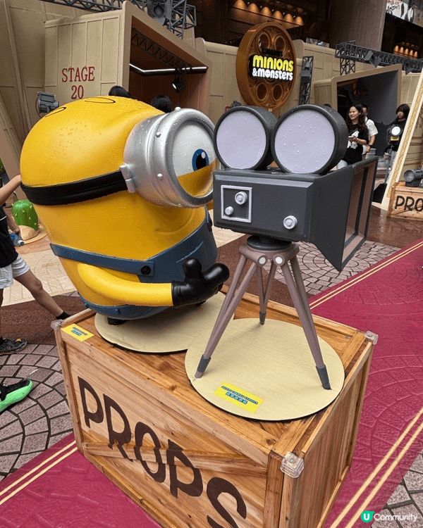 我去了朝聖，行程一去到銅鑼灣時代廣場就直衝「Minions ...