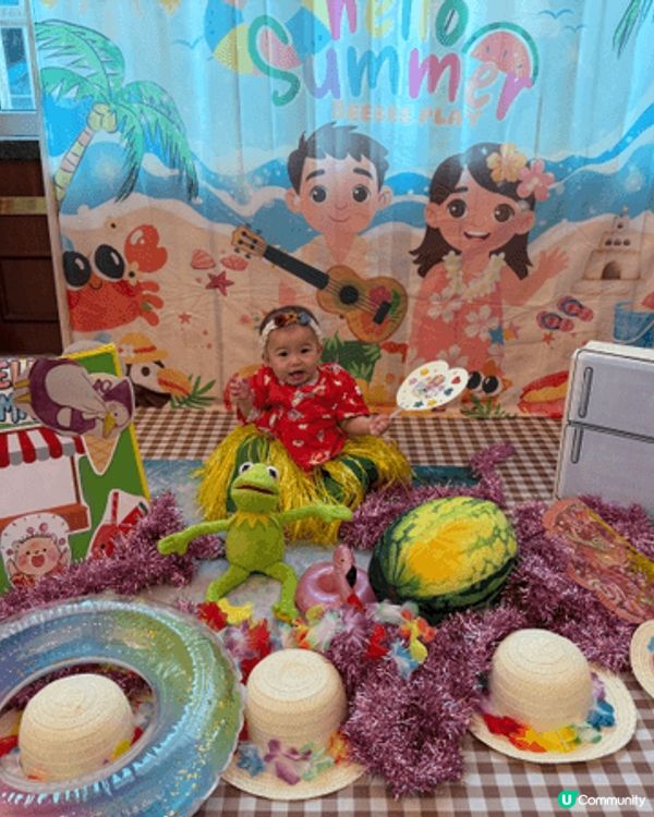 今個夏天帶埋BB去咗夏日主題影相，BB穿著紅色日式浴衣玩西瓜...