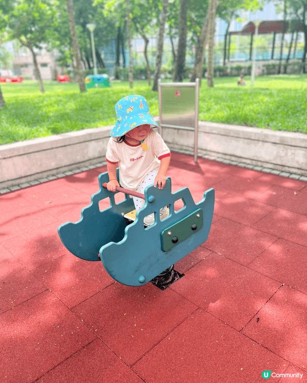 夏日熱辣辣，小朋友最鍾意去公園玩耍放電，玩得盡興