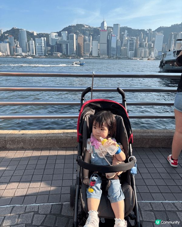 夏日即是熱辣辣，都冇阻小朋友去尖沙咀海港城睇Toy Stor...