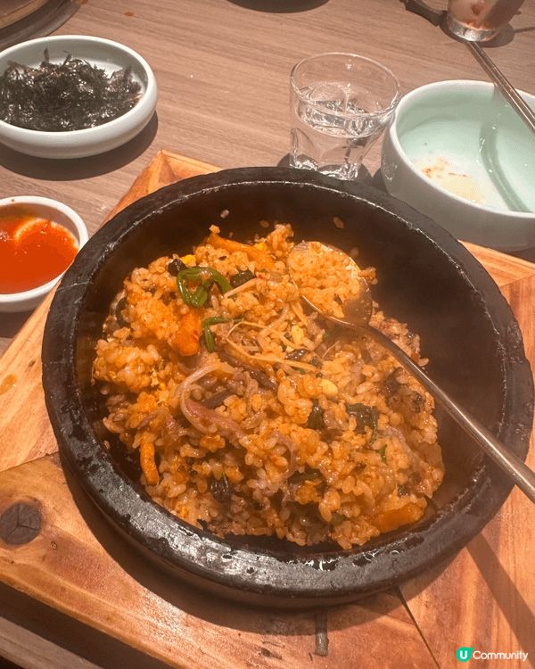 大圍圍方食左韓國石頭鍋飯，同埋行書展食咗兩杯雪糕