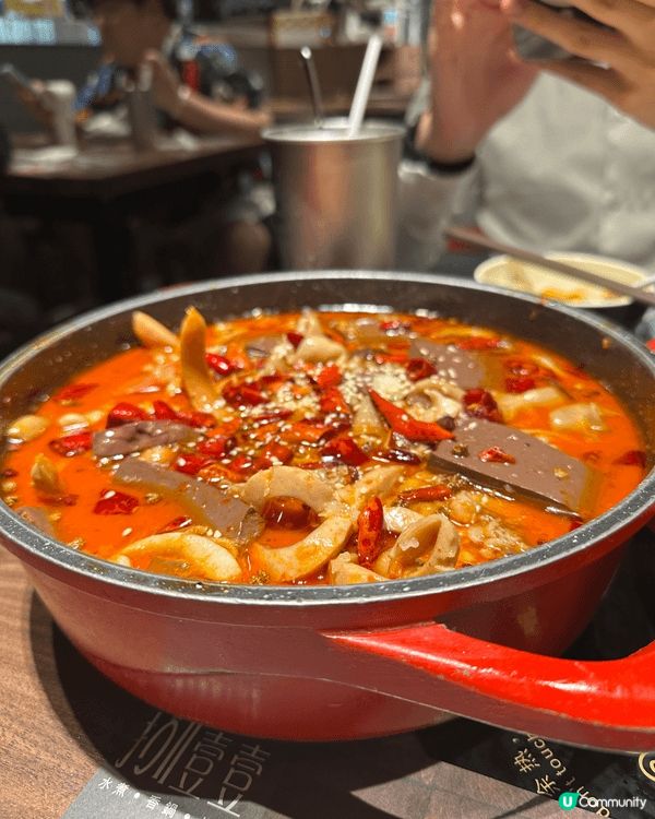 以上酸菜魚是我最愛的餐廳「捌壹壹 」所吃的，另外朋友介紹我吃...