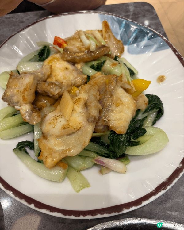 美美的茶餐廳二人套餐包括白切雞，魚香茄子煲，白菜仔斑腩，$3...