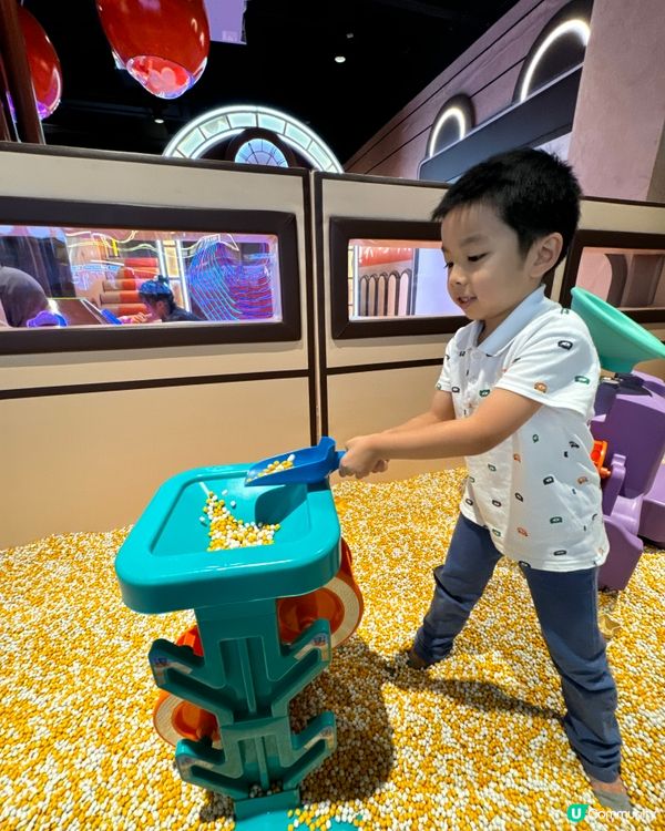 暑假必玩！爸媽friendly綜合室內遊樂場